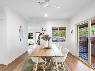 4 Trappes Court, Mooroobool