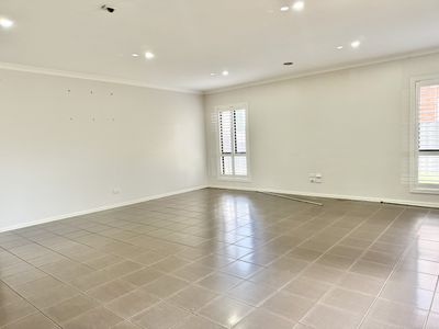 14 Maclarens Close, Wyndham Vale