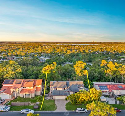 70 Tamworth Drive, Helensvale