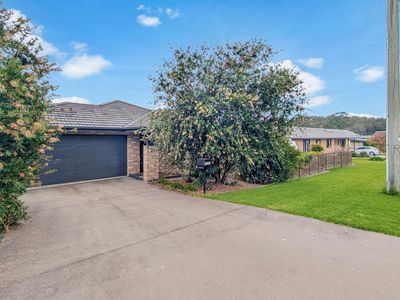 21 Binalong Street, Dalmeny