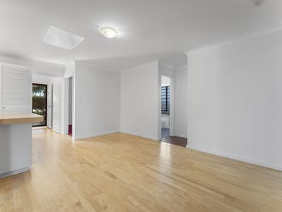 72 Cambridge Crescent, Cooloongup