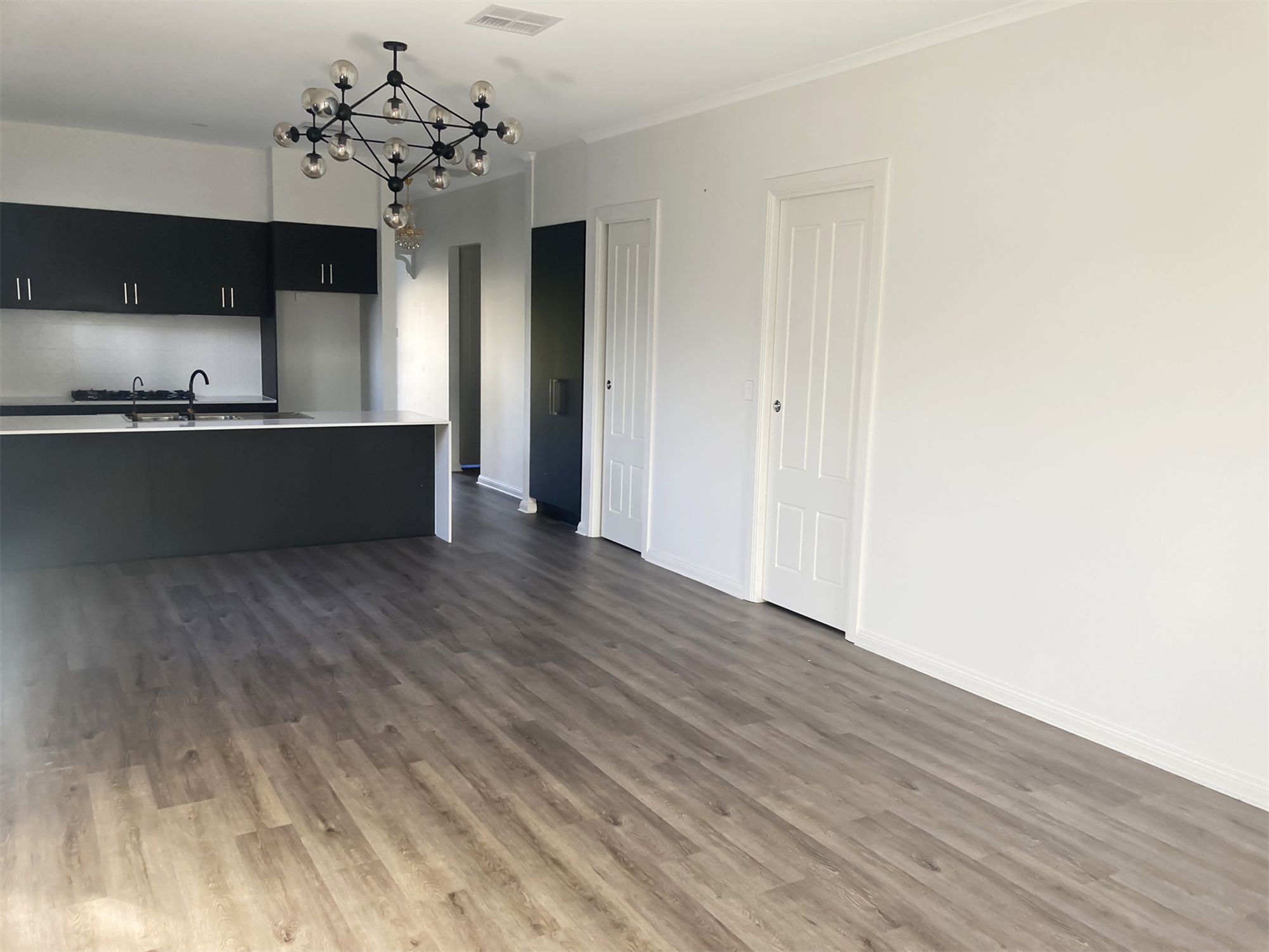 57 Robert Avenue, Clearview
