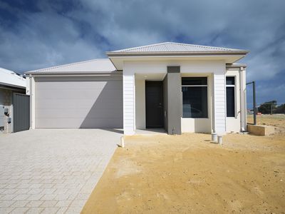 16 Malacca Way, Mindarie