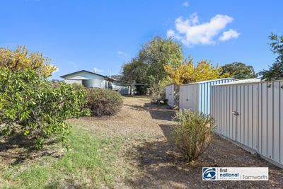 2 HERRING STREET, Nundle