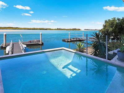 96 Duporth Avenue, Maroochydore