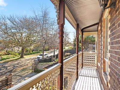 16  Barina Road, Glen Iris