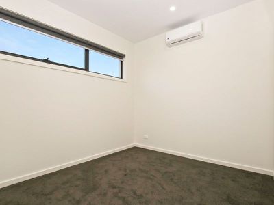 3/4 Dickens Street, Heidelberg Heights
