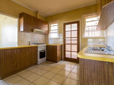 1 / 1013 Wewak Street, North Albury