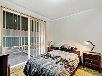 24 Stewart Drive, Werribee