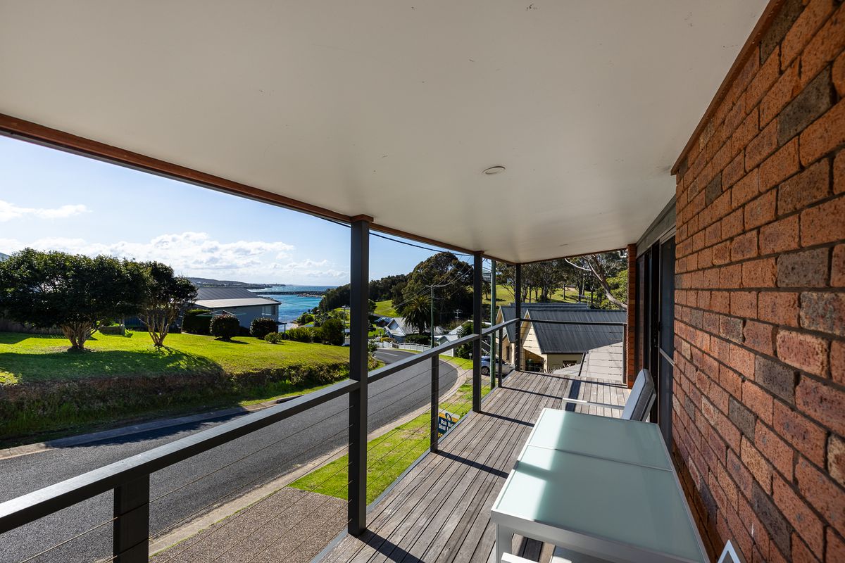 8A Noorooma Crescent, Narooma