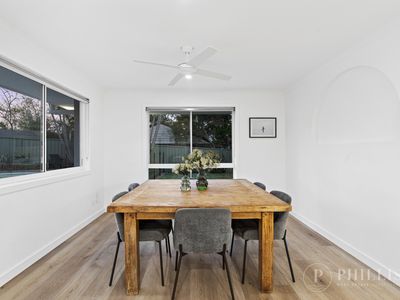 2 Heywood Place, Helensvale