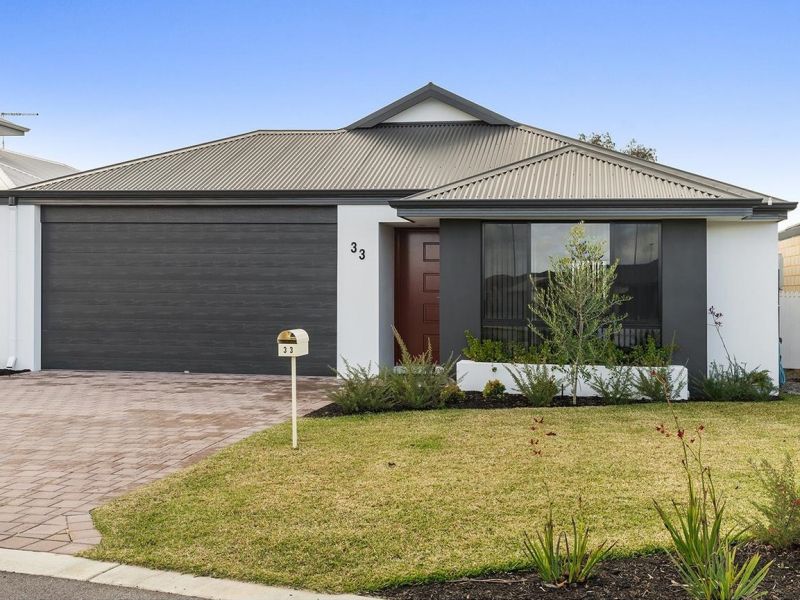 33 Laylock Avenue, Aveley