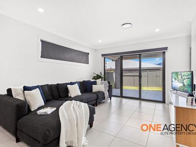 16 Farmgate Crescent, Calderwood