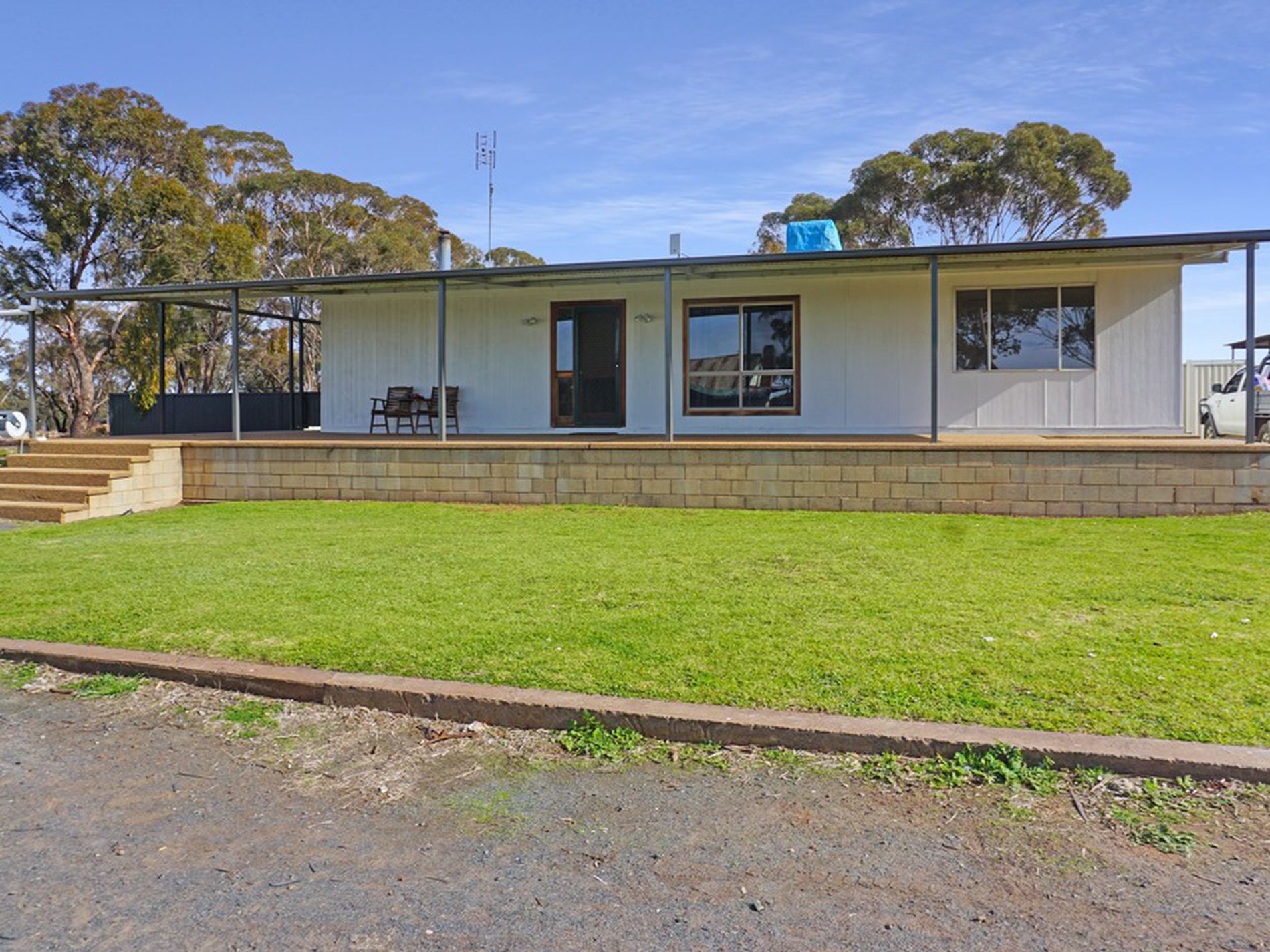 32 Rose Lane, West Wyalong