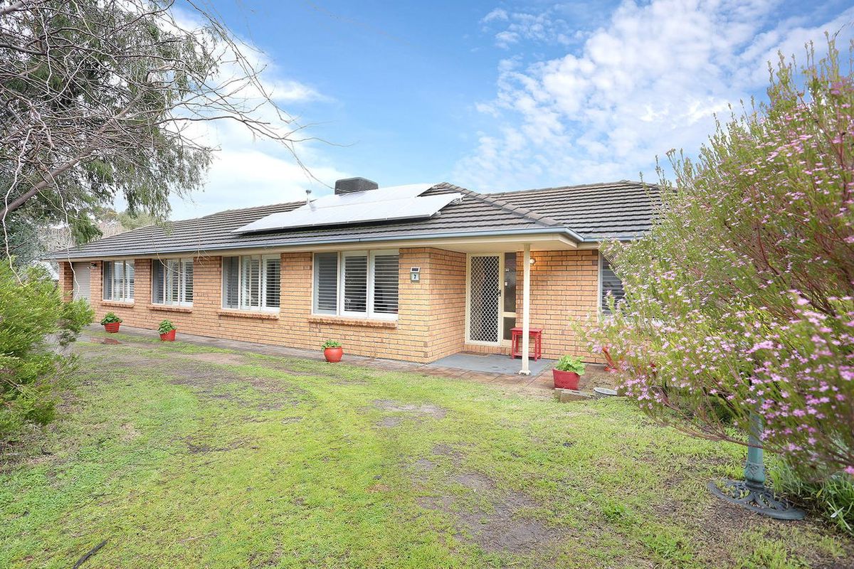 7 Wooding Avenue, Woodcroft