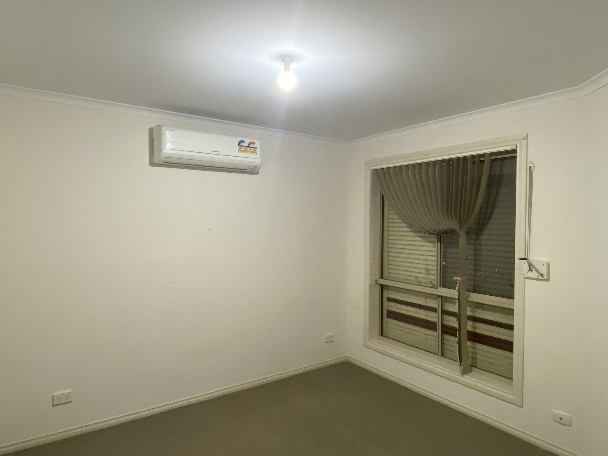 1A Bank Street, Kilburn