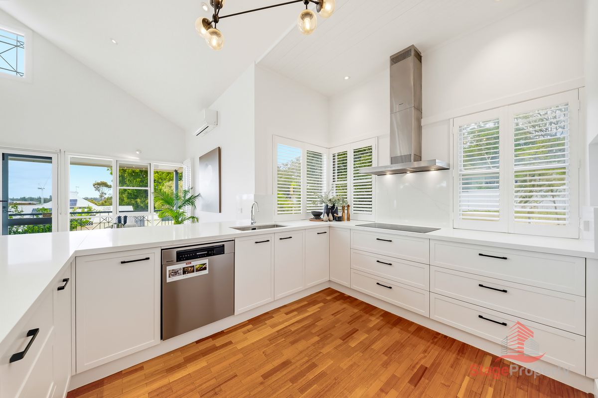 10 Cliff Road, Claremont