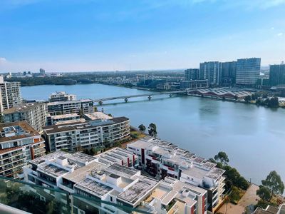 2006 / 87 Shoreline Drive, Rhodes