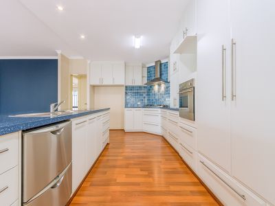 7 Verona Cres, Falcon