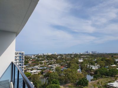 31210 / 5 Harbourside Court, Biggera Waters