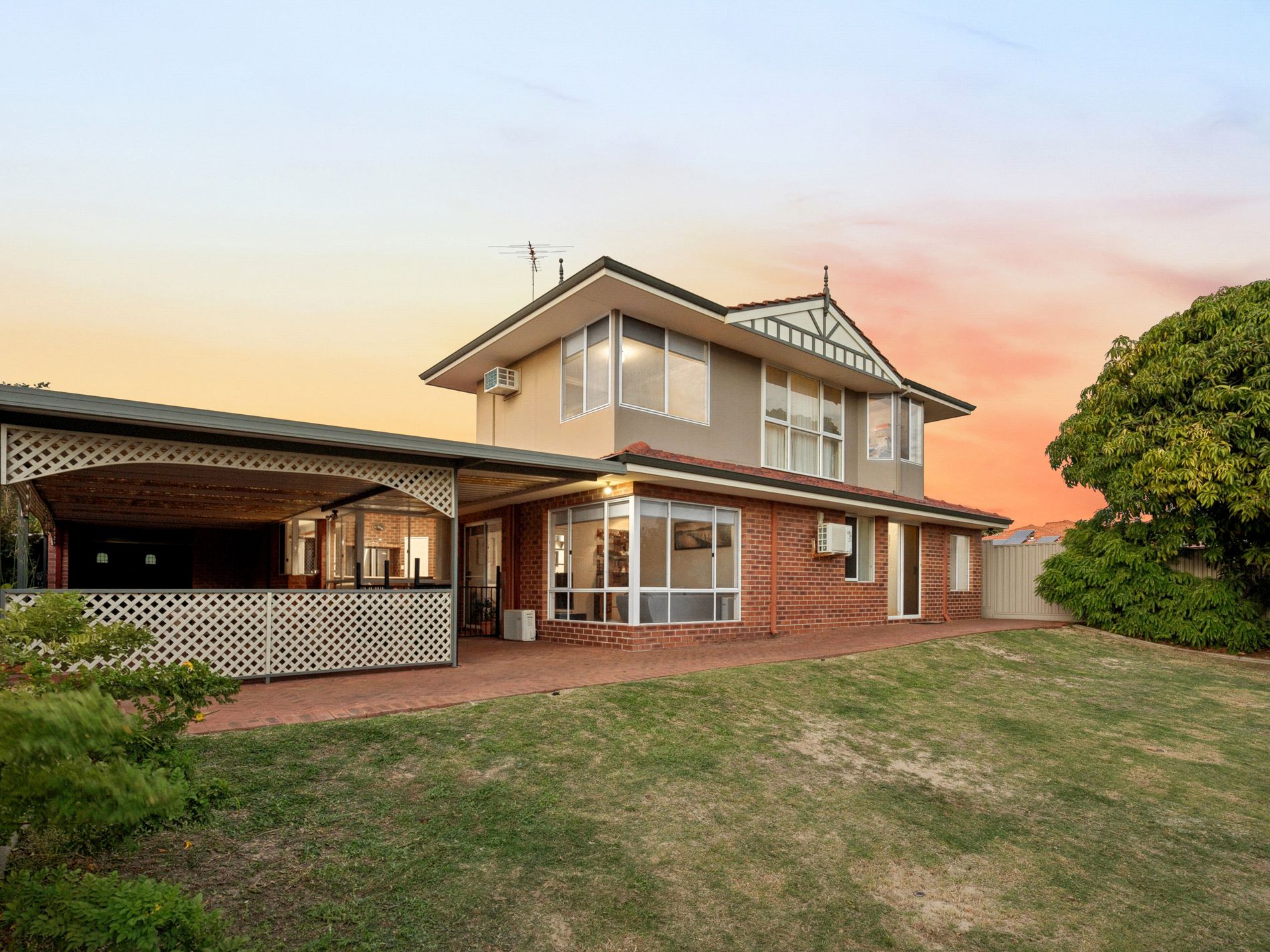 28 Hatherley Parade, Winthrop