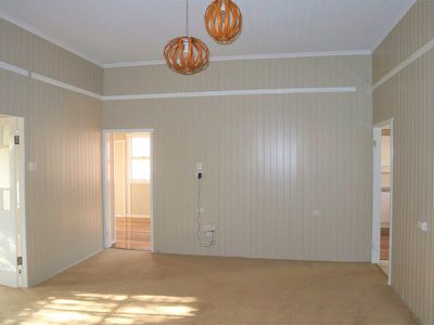 102 Brisbane Street, Nanango