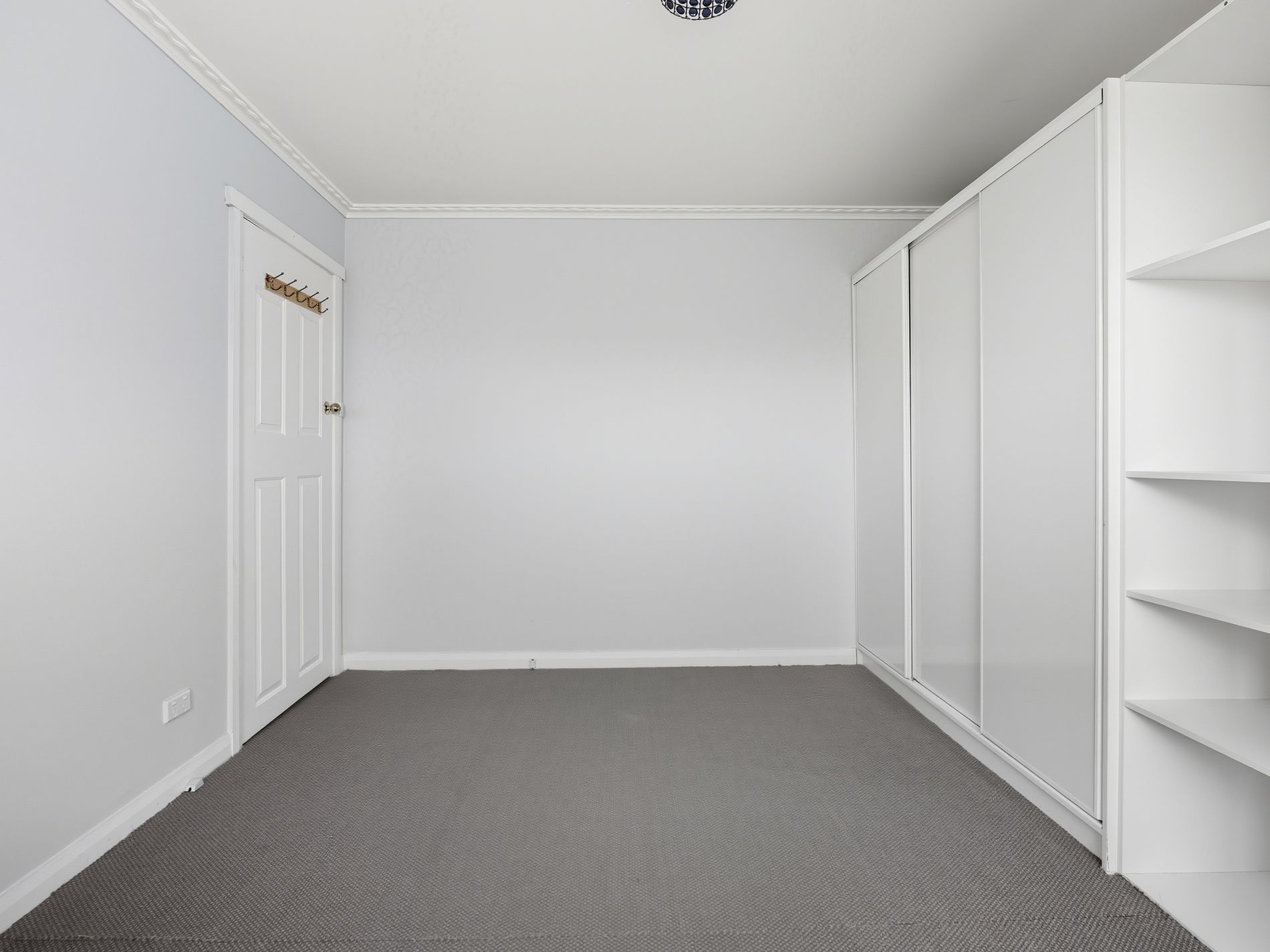 32 Stoke St, Ravenswood