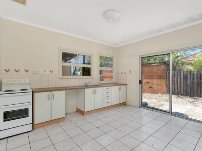 35 Back Street, Biggera Waters