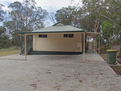 2 Moores Pocket Road, Tivoli