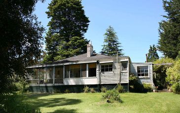 16 Salisbury Road, Beaconsfield Upper