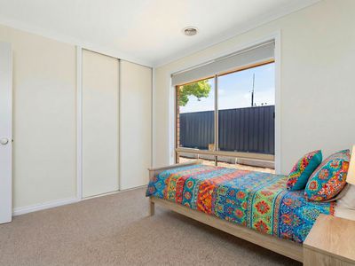 2 PARK LANE, Wodonga