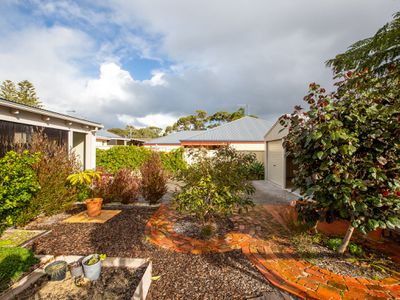 16 Galyung Road, Carey Park
