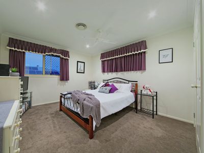 8 Nursery Place, Wakerley