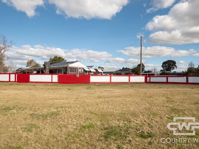 9 Short Street, Deepwater