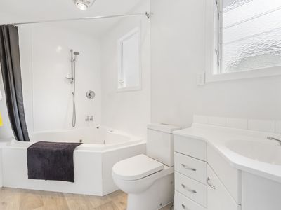 673 West Coast Road, Oratia
