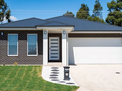 91 JACKEROO CIRCUIT, Thurgoona