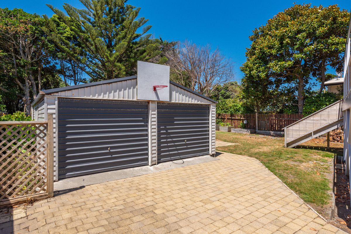 198 Tutere Street, Waikanae Beach