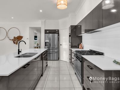 48-50 Mackenzie Avenue, Riverbend