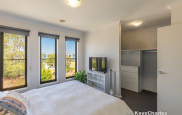 37 Millicent Parade, Officer