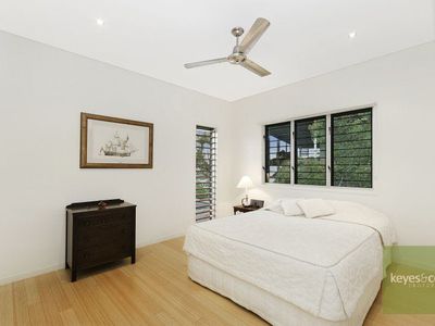 22 The Point, Castle Hill