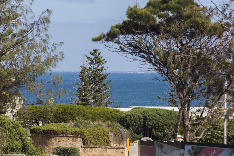 7 / 170 West Coast Highway, Scarborough