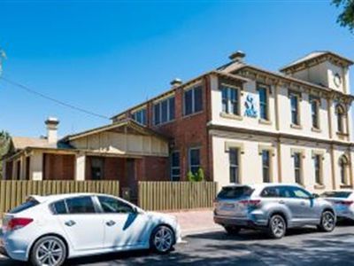 74 Lachlan St, Forbes