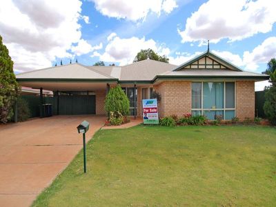 28 Geoffrey Stokes Parade, Kalgoorlie