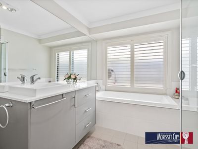 6 Sundial Drive, Morisset Park