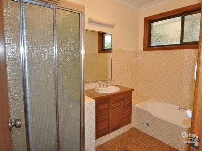 1 Belmore Place, Dubbo
