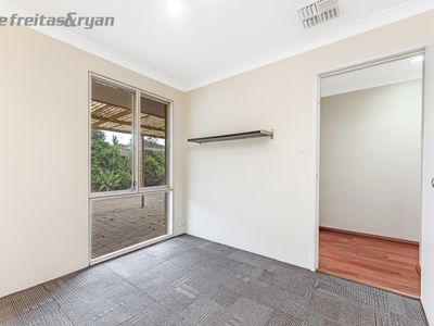 4 Gwalia Place, Bibra Lake
