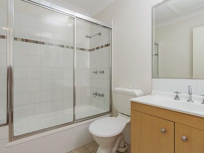 2 / 12 Seabrook Street, Kedron