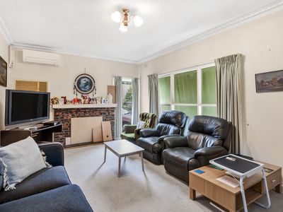 15 College Street, Newtown