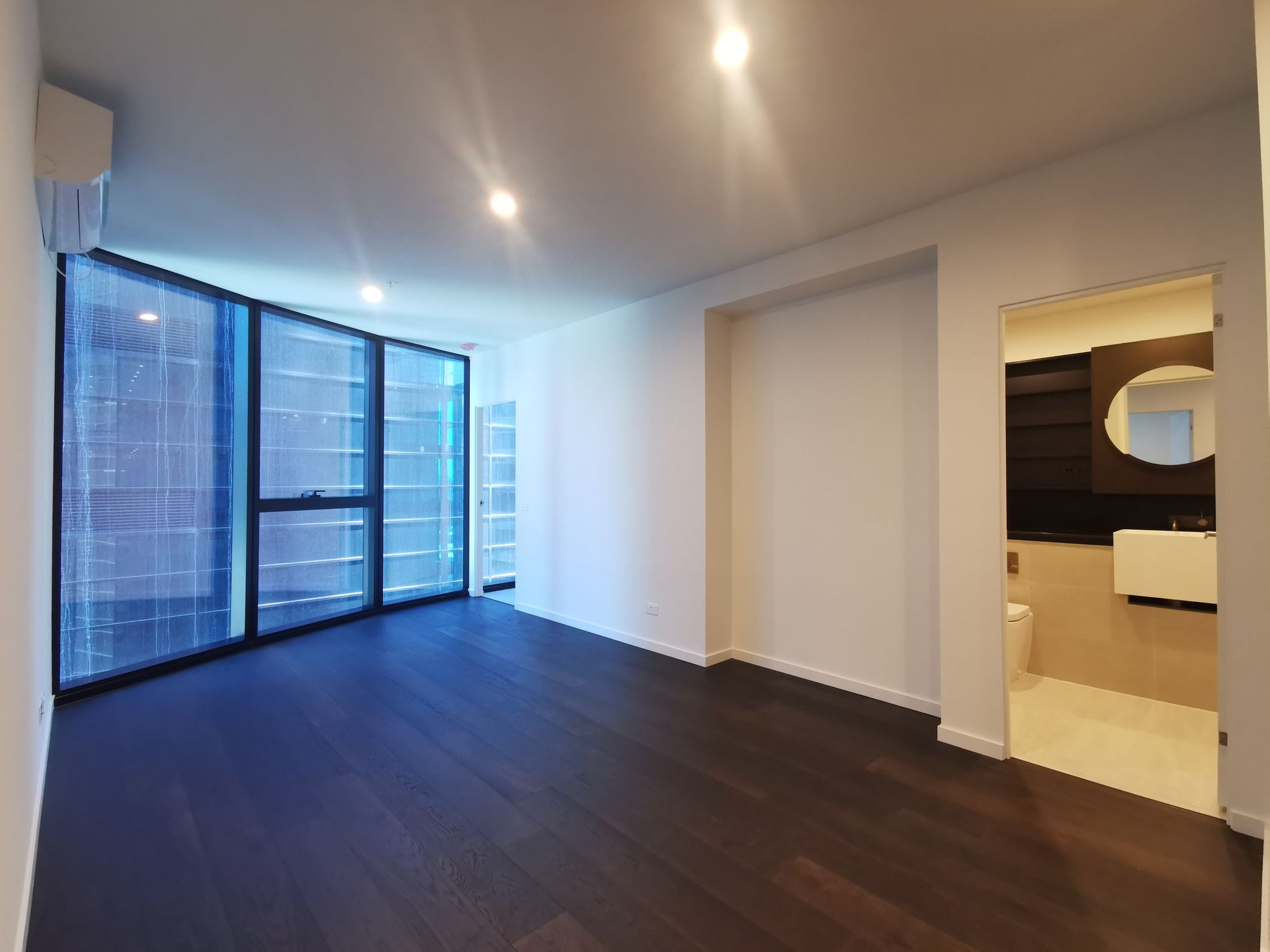 2007 / 119 A'Beckett Street, Melbourne