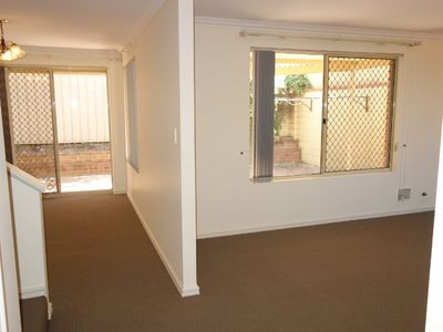 3/9 Tuart Street, Yokine